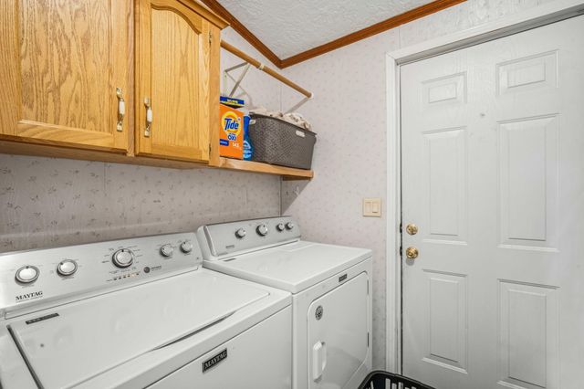 147135 Bills Road, Gilchrist, OR 97737
