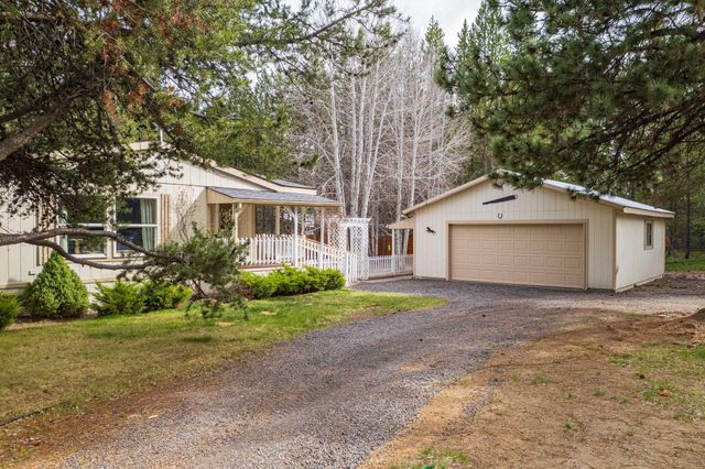 147135 Bills Road, Gilchrist, OR 97737