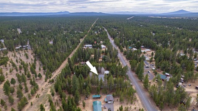 147135 Bills Road, Gilchrist, OR 97737