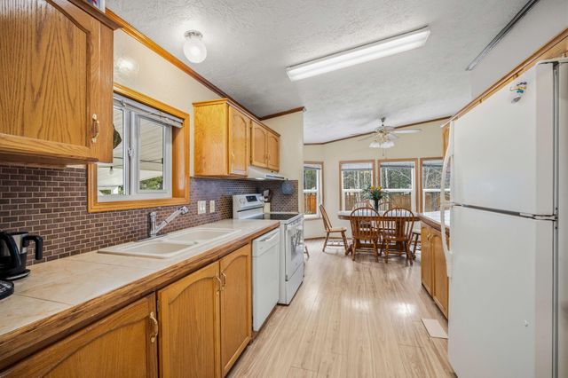 147135 Bills Road, Gilchrist, OR 97737