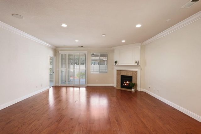 2349 Belle Glade Ln, Manteca, CA 95336