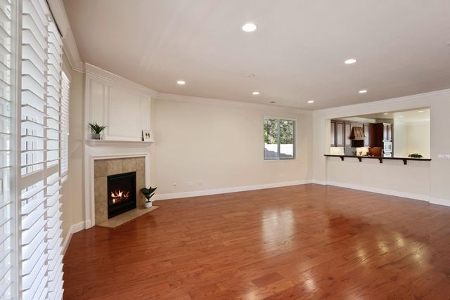 2349 Belle Glade Ln, Manteca, CA 95336