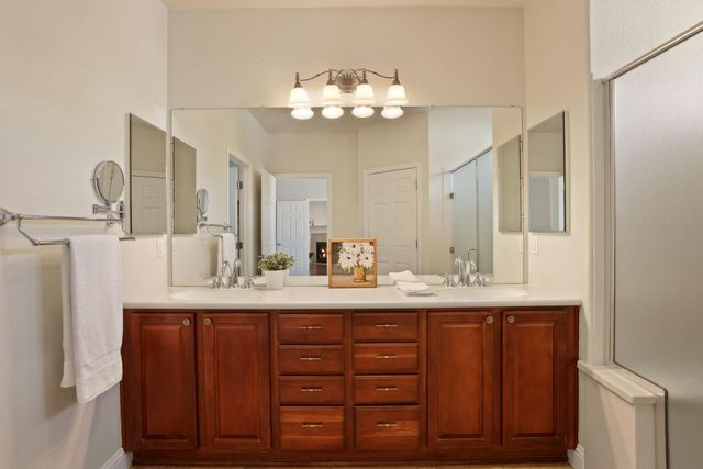 2349 Belle Glade Ln, Manteca, CA 95336