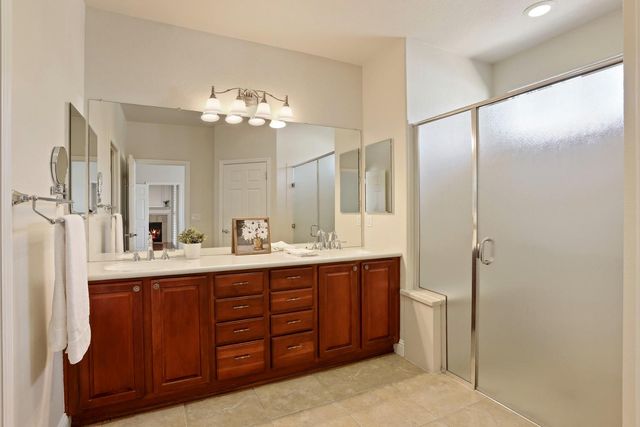 2349 Belle Glade Ln, Manteca, CA 95336