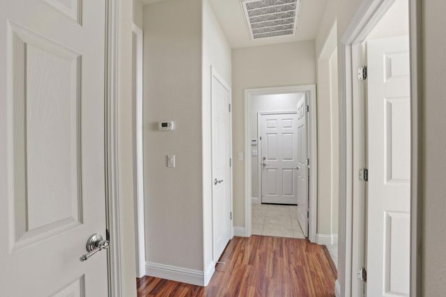 2349 Belle Glade Ln, Manteca, CA 95336
