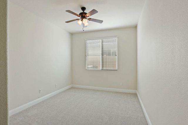 2349 Belle Glade Ln, Manteca, CA 95336