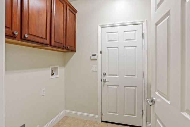 2349 Belle Glade Ln, Manteca, CA 95336