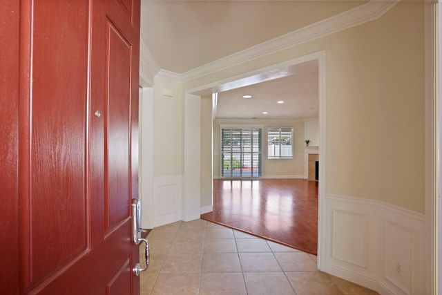 2349 Belle Glade Ln, Manteca, CA 95336