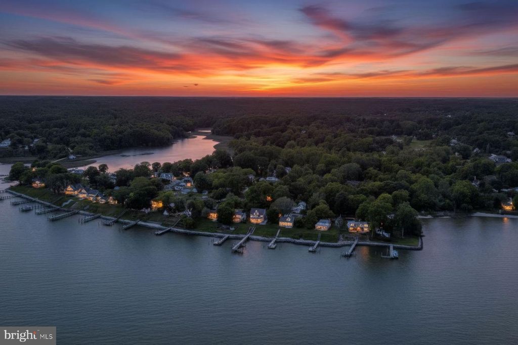 Image 27 of property listing at 526 JAMES AVE, Tracys Landing, MD 20779