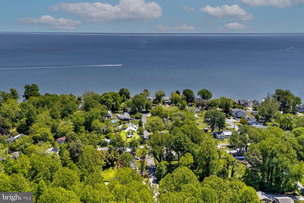 Image 29 of property listing at 526 JAMES AVE, Tracys Landing, MD 20779