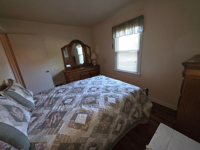 2430 Whittier Street, Saginaw, MI 48601