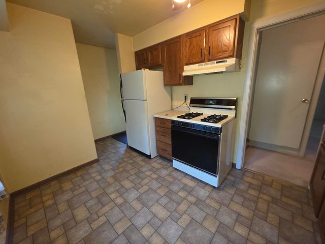 2430 Whittier Street, Saginaw, MI 48601