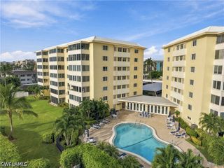 3410 Gulf Shore BLVD N 304, Naples, FL 34103
