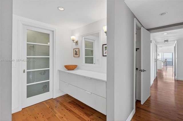 177 Ocean Lane Dr 1101, Key Biscayne, FL 33149