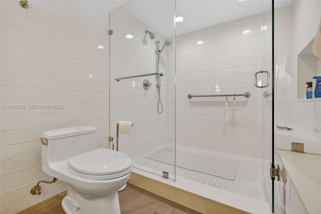 177 Ocean Lane Dr 1101, Key Biscayne, FL 33149