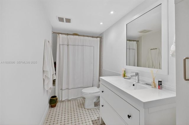 177 Ocean Lane Dr 1101, Key Biscayne, FL 33149