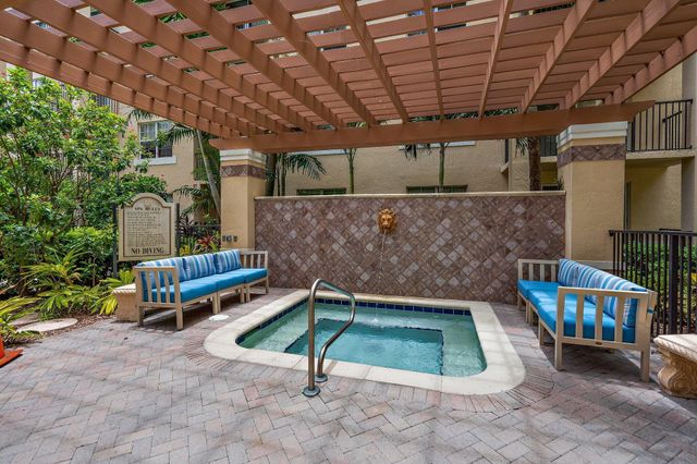 1803 N FLAGLER Drive 303, West Palm Beach, FL 33407