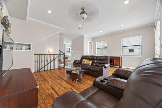 2611 Riverside Drive C, Houston, TX 77004