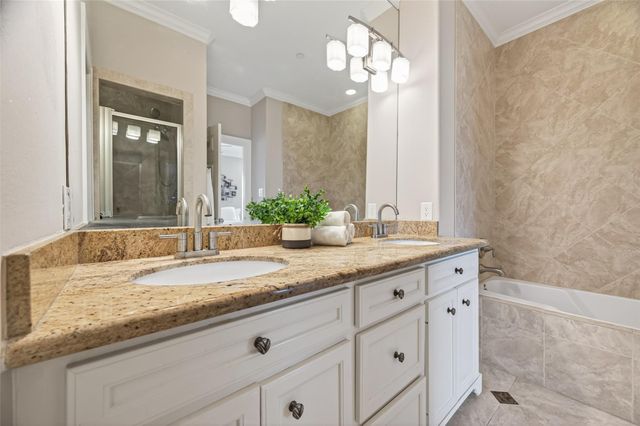 2611 Riverside Drive C, Houston, TX 77004
