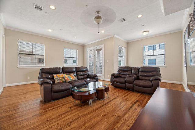 2611 Riverside Drive C, Houston, TX 77004