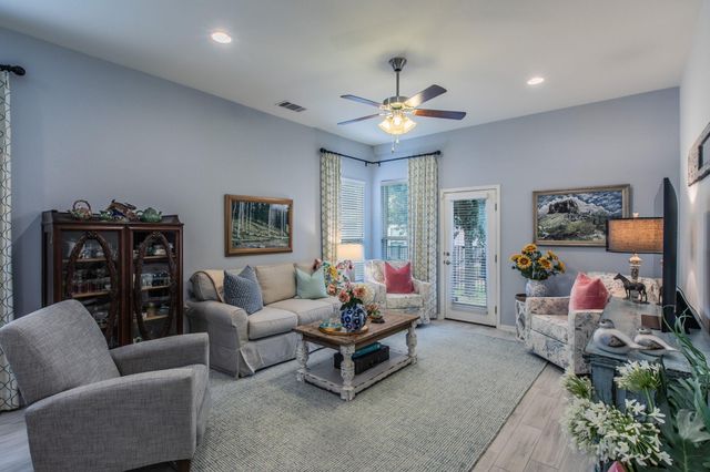 231 Simon, Kyle, TX 78640