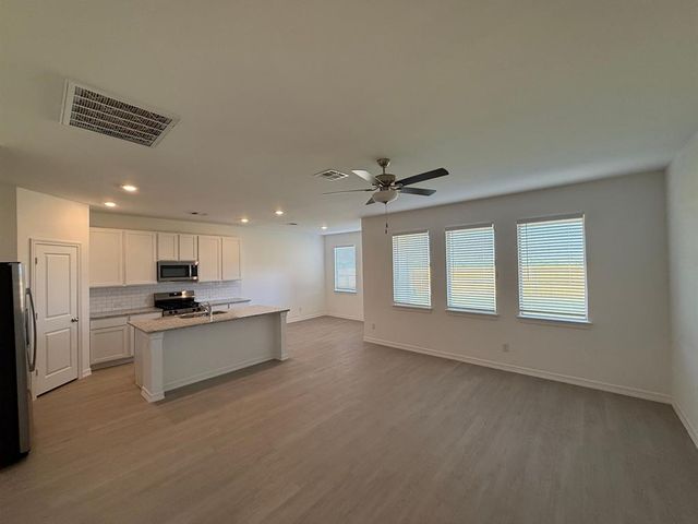 9241 SW 18th Street, Oklahoma City, OK 73128