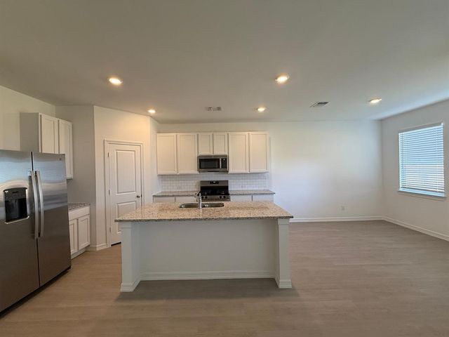9241 SW 18th Street, Oklahoma City, OK 73128