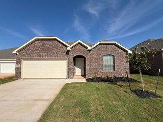 9241 SW 18th Street, Oklahoma City, OK 73128