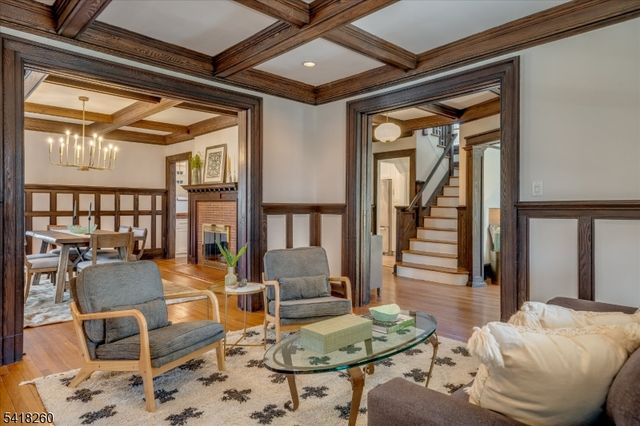 39 Oakview Ave, Maplewood Twp., NJ 07040