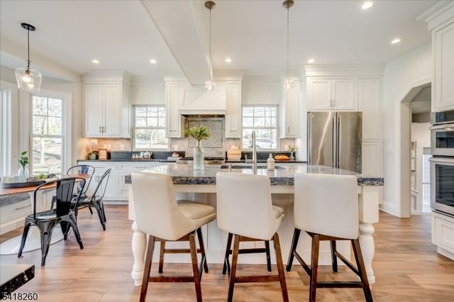 39 Oakview Ave, Maplewood Twp., NJ 07040