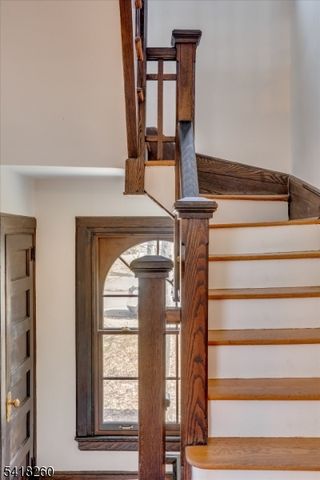 39 Oakview Ave, Maplewood Twp., NJ 07040