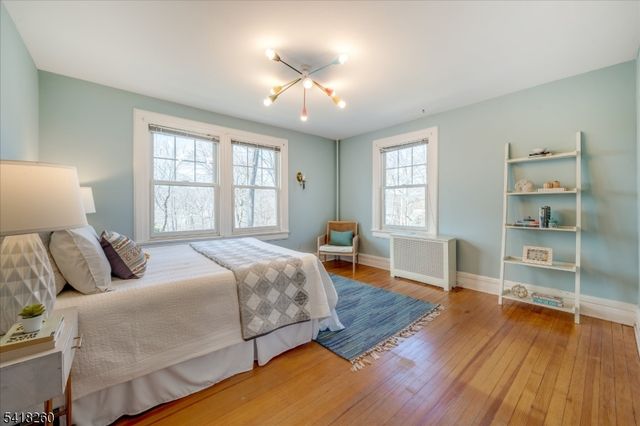 39 Oakview Ave, Maplewood Twp., NJ 07040