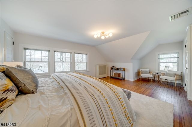 39 Oakview Ave, Maplewood Twp., NJ 07040