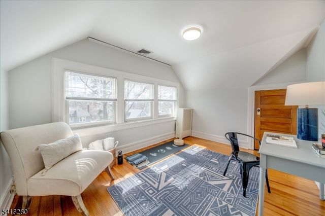 39 Oakview Ave, Maplewood Twp., NJ 07040