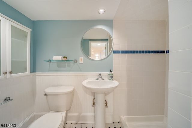 39 Oakview Ave, Maplewood Twp., NJ 07040