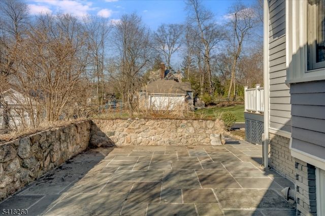 39 Oakview Ave, Maplewood Twp., NJ 07040