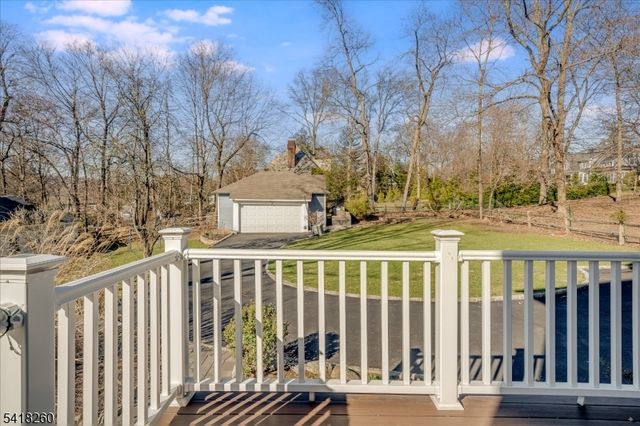 39 Oakview Ave, Maplewood Twp., NJ 07040