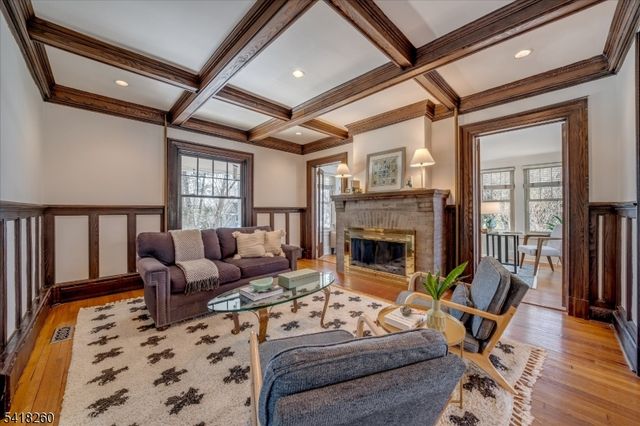 39 Oakview Ave, Maplewood Twp., NJ 07040