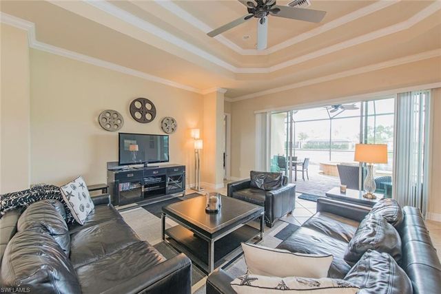 6559 Monterey PT, Naples, FL 34105