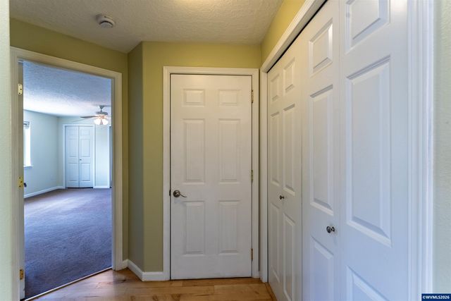 2190 NW Cluster Oak Av, Albany, OR 97321