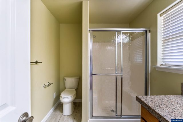 2190 NW Cluster Oak Av, Albany, OR 97321