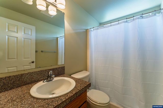 2190 NW Cluster Oak Av, Albany, OR 97321