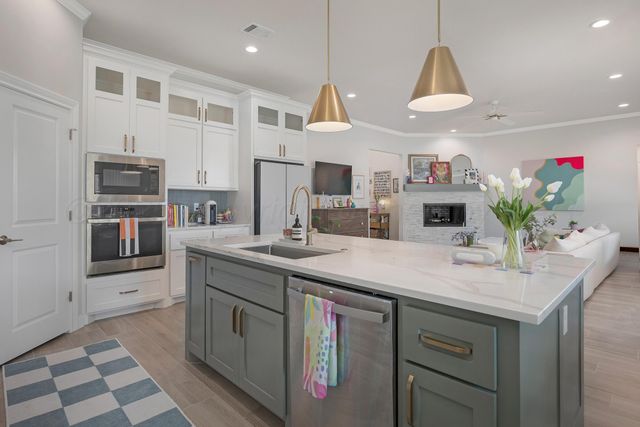 8100 PENSACOLA Avenue, Amarillo, TX 79118