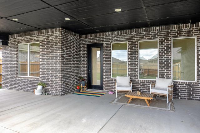 8100 PENSACOLA Avenue, Amarillo, TX 79118