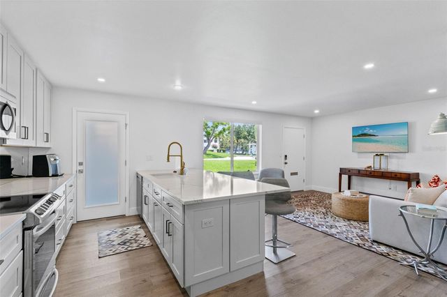 1140 S ORLANDO AVENUE B-7, Maitland, FL 32751