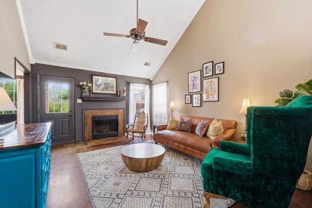 3546 RIPPLECHASE DR, Bartlett, TN 38133