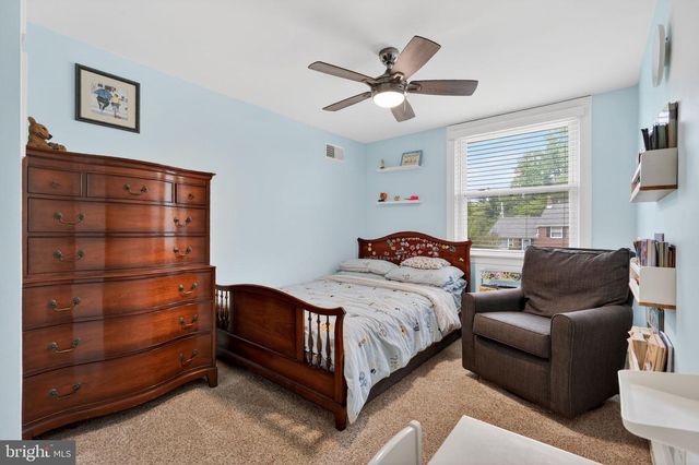 226 CANTERBURY DR, Wallingford, PA 19086