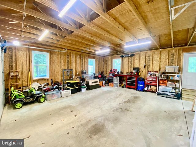 226 CANTERBURY DR, Wallingford, PA 19086
