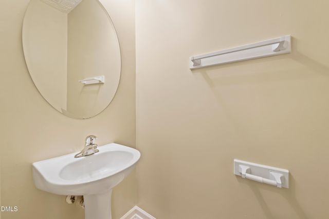1001 Stennis Way, Durham, NC 27703