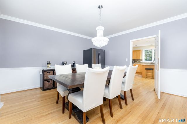 3 Candlewood Court, Simsbury, CT 06070